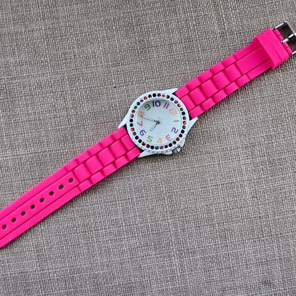 Multi Color Crystals Accent Bezel Wristwatch Pink Rubber Strap Analog Watch - Picture 11 of 11